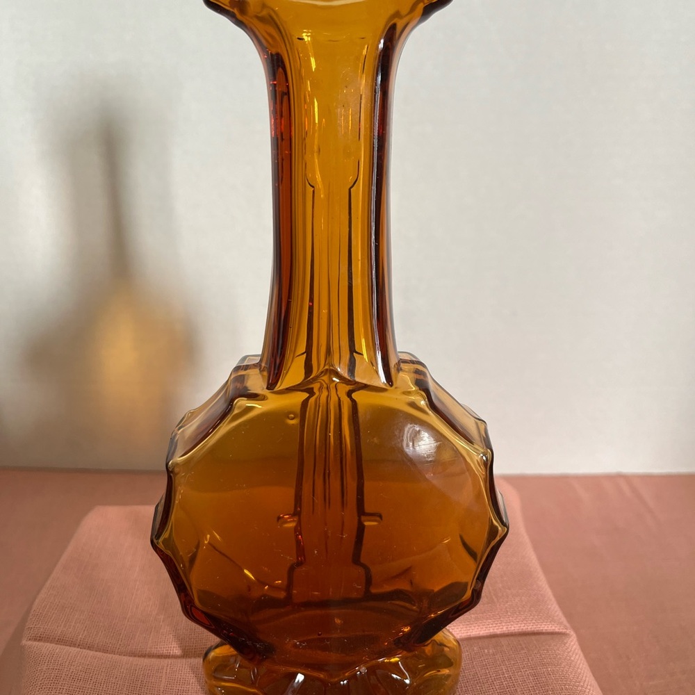 Imperial Banjo Amber Glass Vase - Picture 4 of 10